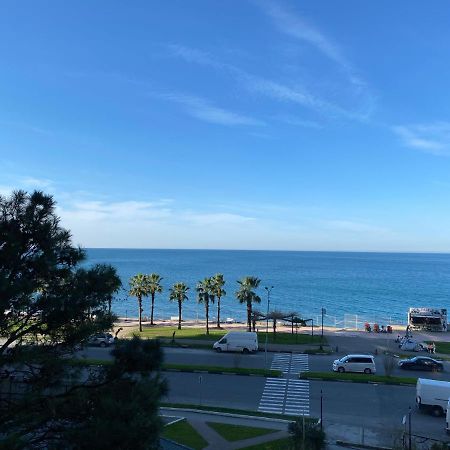 Daniel Sea View Apartment Батумі Екстер'єр фото