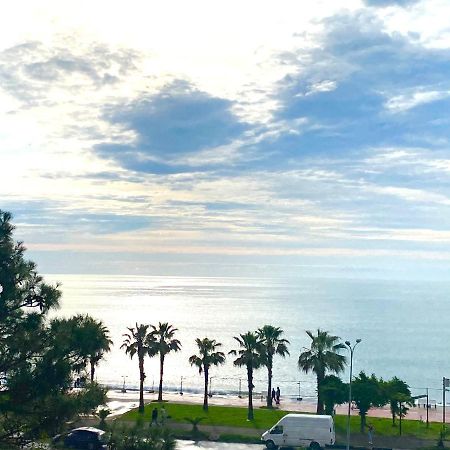 Daniel Sea View Apartment Батумі Екстер'єр фото