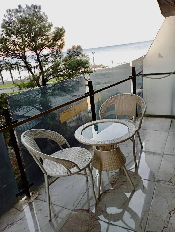 Daniel Sea View Apartment Батумі Екстер'єр фото