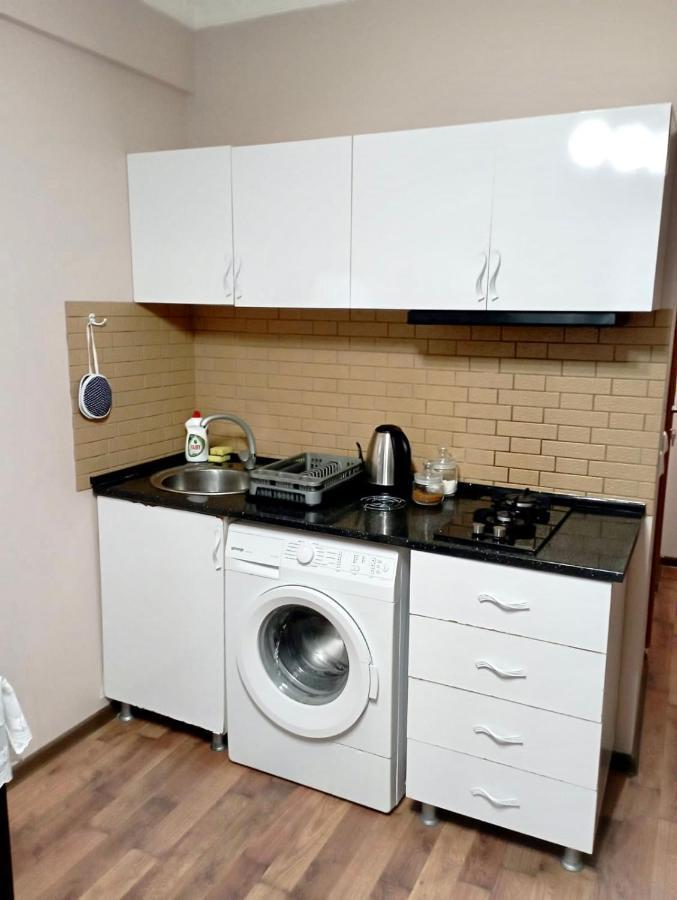 Daniel Sea View Apartment Батумі Екстер'єр фото
