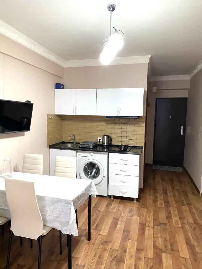 Daniel Sea View Apartment Батумі Екстер'єр фото