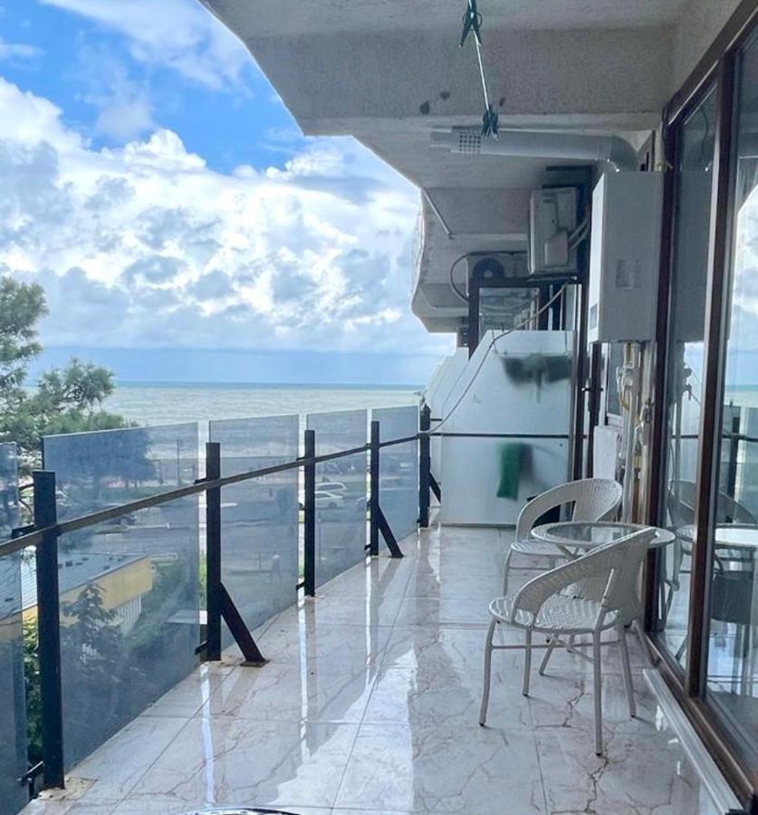 Daniel Sea View Apartment Батумі Екстер'єр фото